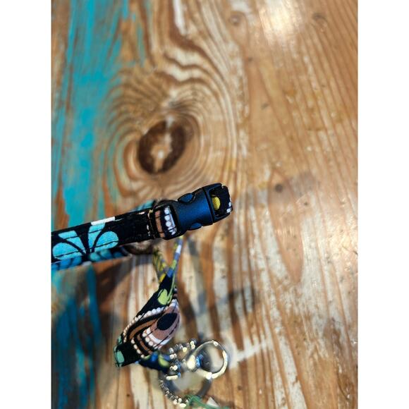 NEW Vera Bradley breakaway lanyard keychain and clip black - Picture 2 of 4